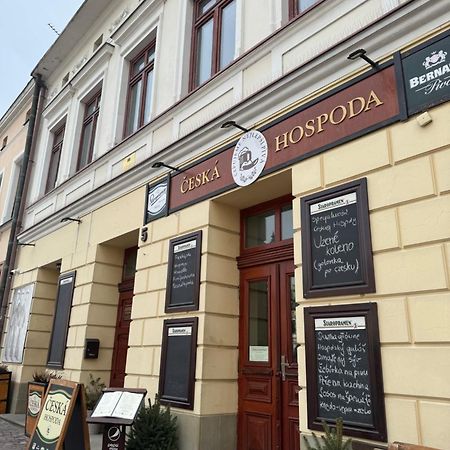 Hostel Va Bank Жешув Экстерьер фото