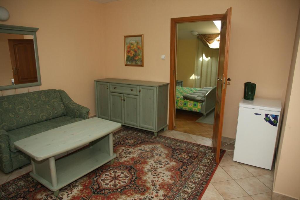 Hostel Va Bank Жешув Экстерьер фото