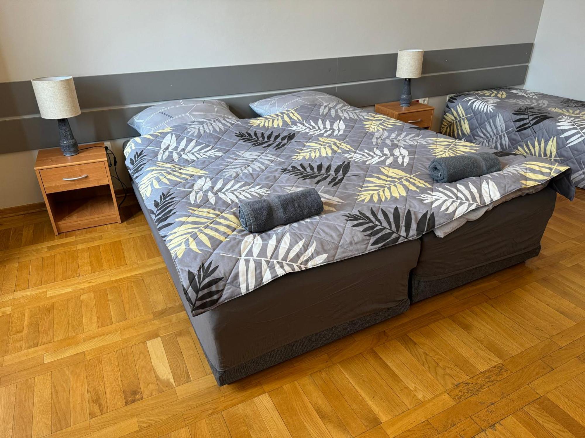 Hostel Va Bank Жешув Экстерьер фото